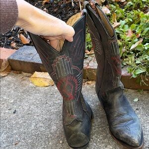 Santa Fe Boot Co Men's cowboy dark grey with red embroidery, size 6
